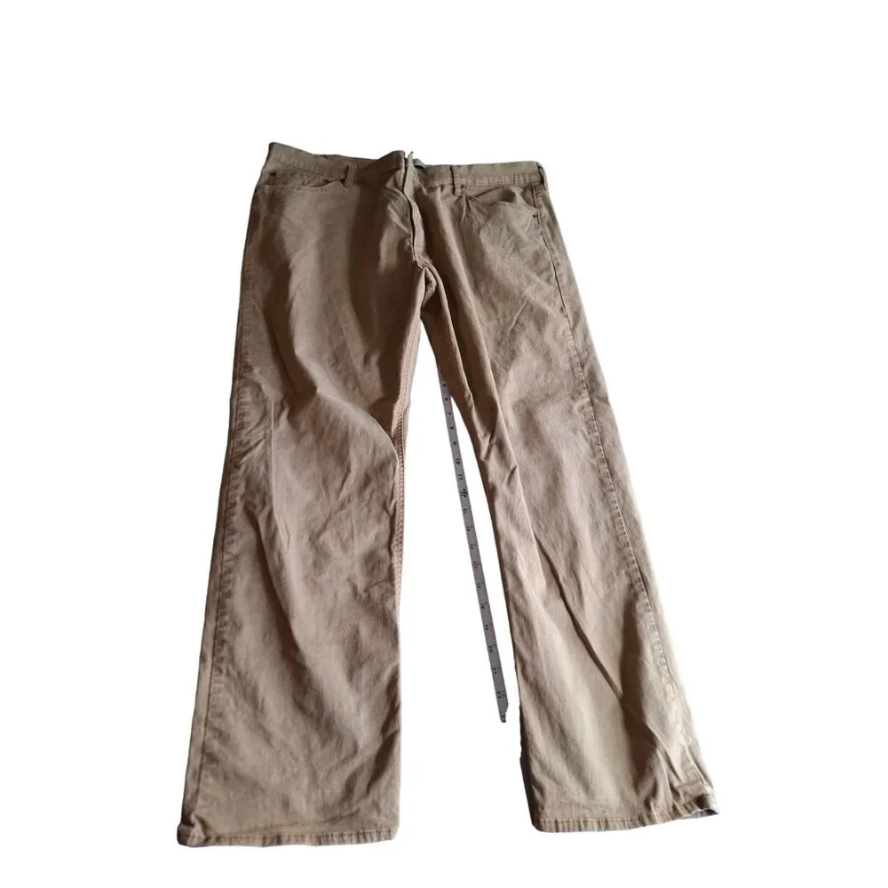Wrangler Premium Quality Straight Fit Flex Jeans Men's Size 42x27 Khaki